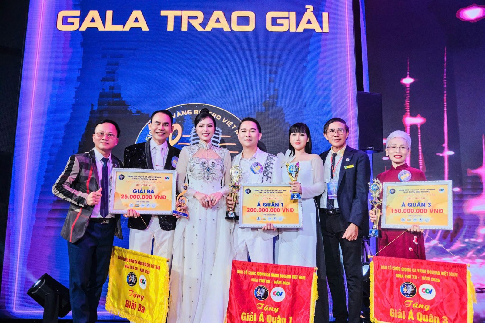 Nguyễn Tuấn Anh: Thành công đến từ tình yêu dành cho Bolero