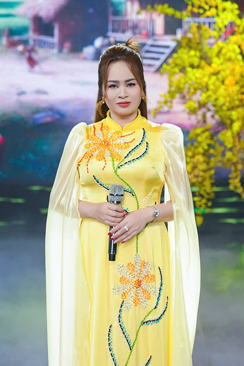 Từ bục giảng đến sân khấu lớn: Cô giáo Hương Lan tiếp tục sứ mệnh lan tỏa âm nhạc