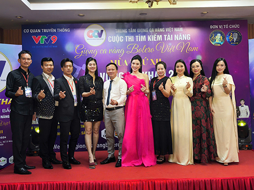 Những giọng hát nào đang âm thầm chiếm spotlight tại Hà Nội?